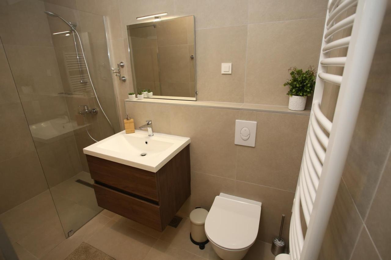 Apartmani Tri Bunje Tribalj Esterno foto