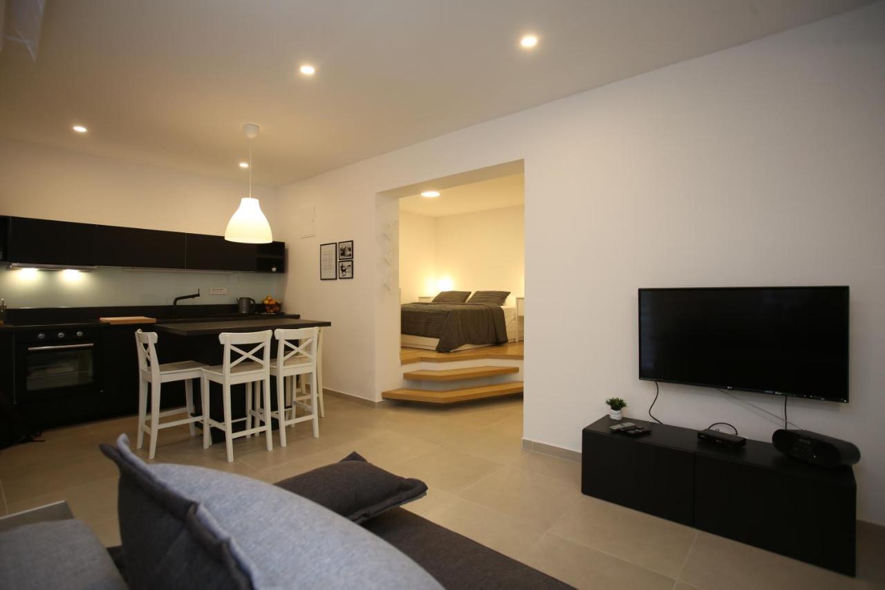 Apartmani Tri Bunje Tribalj Esterno foto