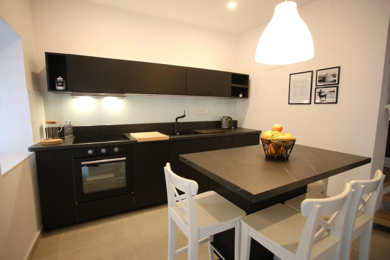 Apartmani Tri Bunje Tribalj Esterno foto