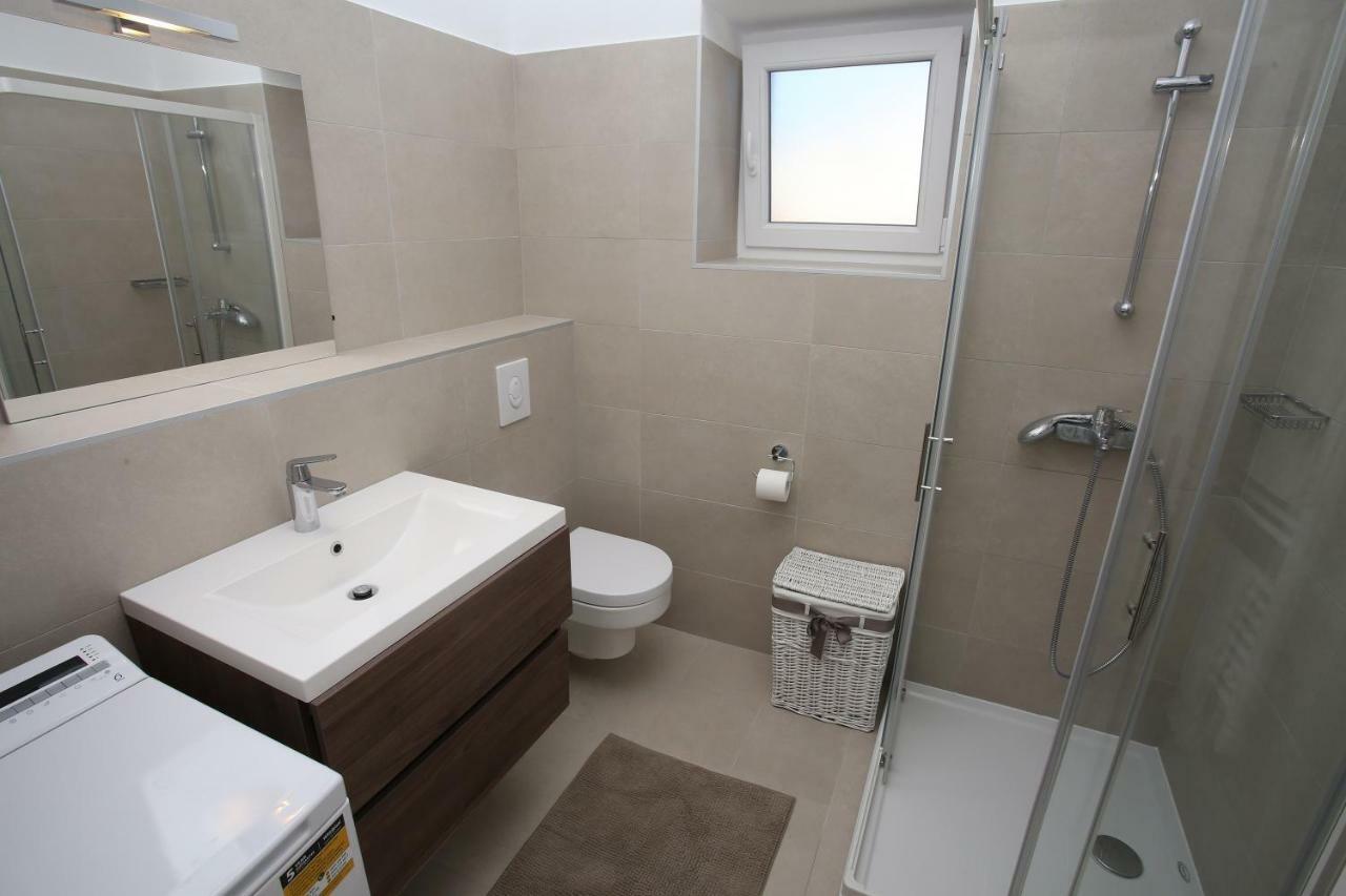 Apartmani Tri Bunje Tribalj Esterno foto