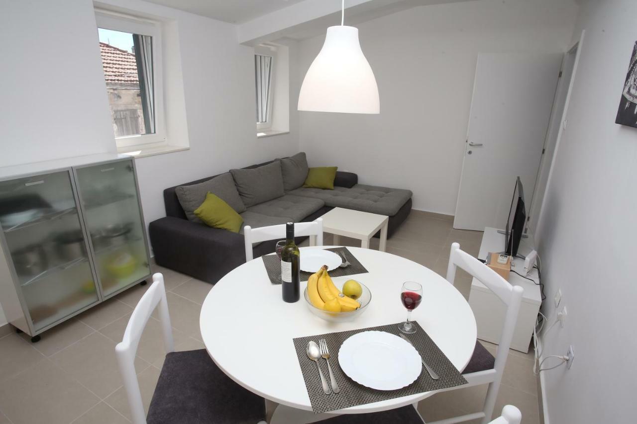 Apartmani Tri Bunje Tribalj Esterno foto