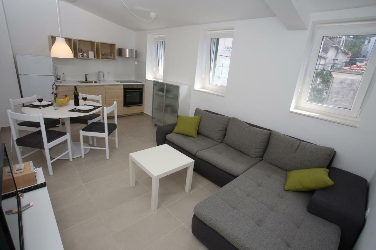 Apartmani Tri Bunje Tribalj Esterno foto