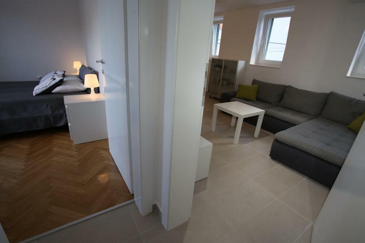 Apartmani Tri Bunje Tribalj Esterno foto