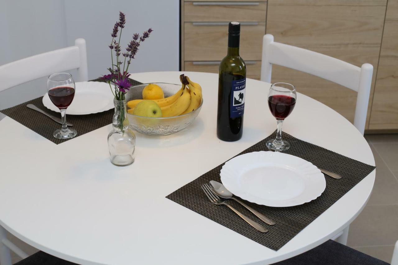 Apartmani Tri Bunje Tribalj Esterno foto