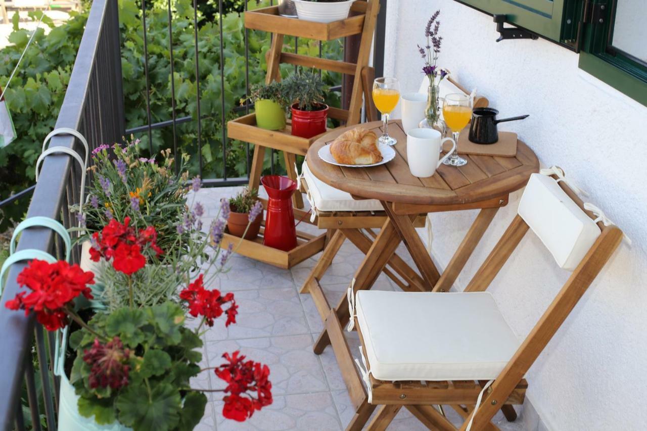 Apartmani Tri Bunje Tribalj Esterno foto