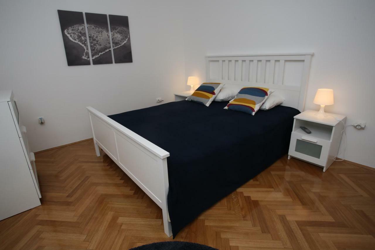 Apartmani Tri Bunje Tribalj Esterno foto