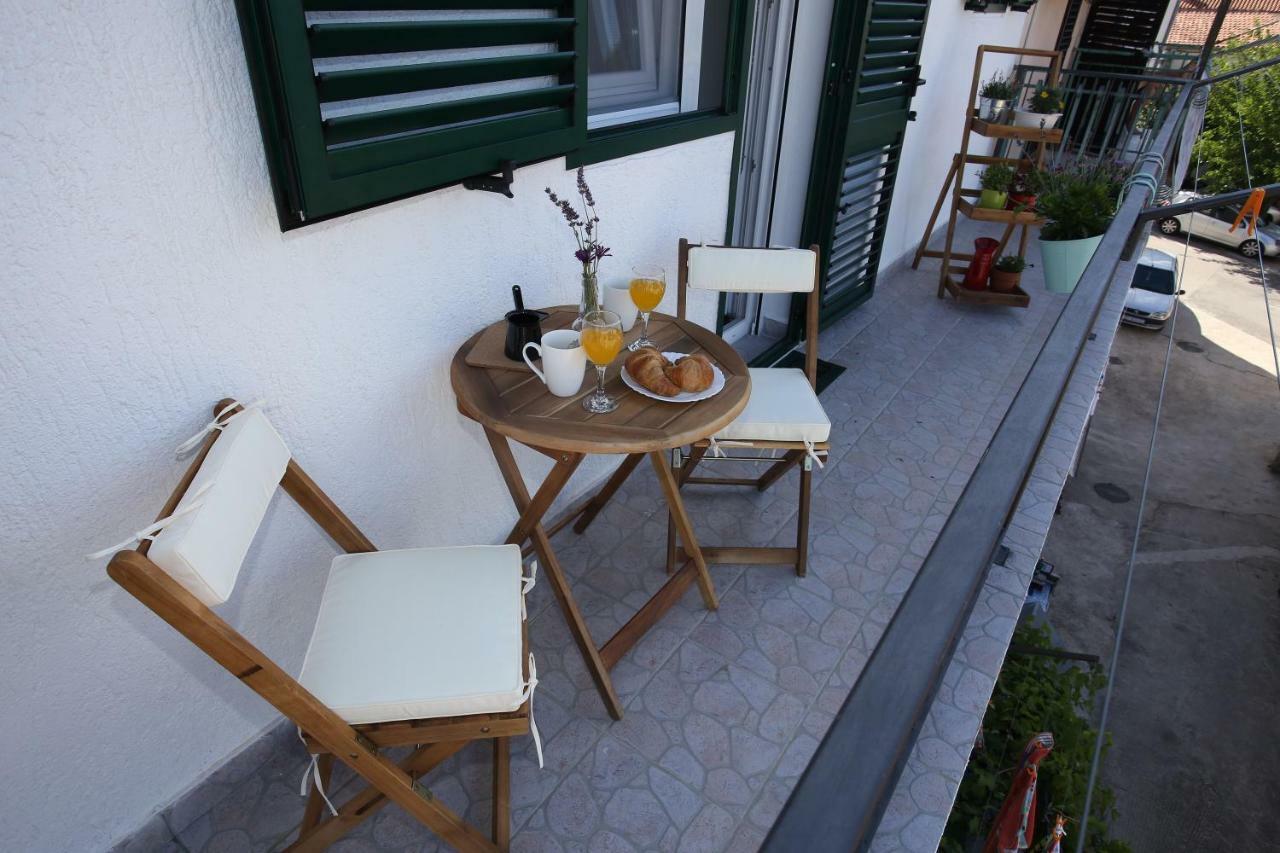 Apartmani Tri Bunje Tribalj Esterno foto